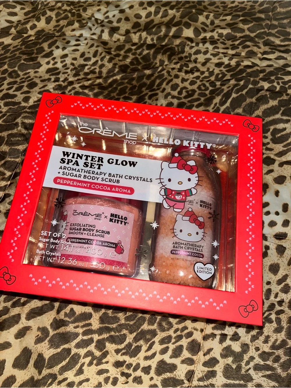 The Crème Shop x Hello Kitty Winter Glow Spa Set - Red Pink